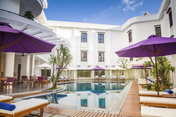 Imagen de la piscina del Hotel EMM Hotel Hue. Foto 16