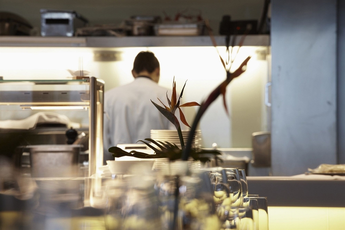 Imagen del bar/restaurante del Hotel EMPIRE RIVERSIDE. Foto 4