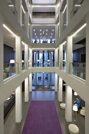 Imagen de los interiores del Hotel EMPIRE RIVERSIDE. Foto 14