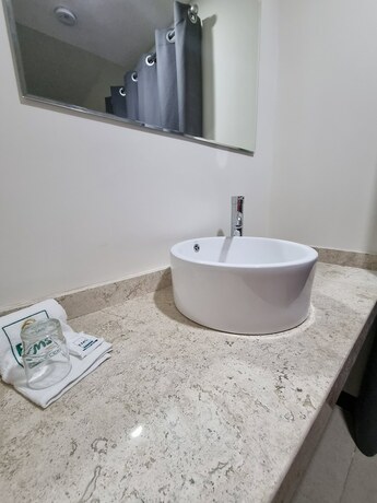Imagen general del Hotel EMSes Centro Hist&oacute;rico. Foto 11