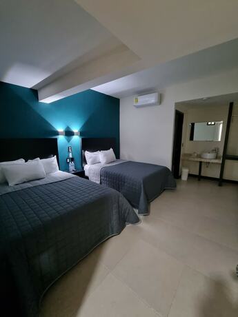 Imagen de la habitación del Hotel EMSes Centro Hist&oacute;rico. Foto 16