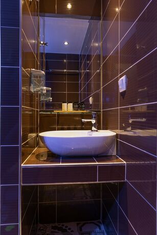 Imagen general del Hotel ENALIO Suites. Foto 4