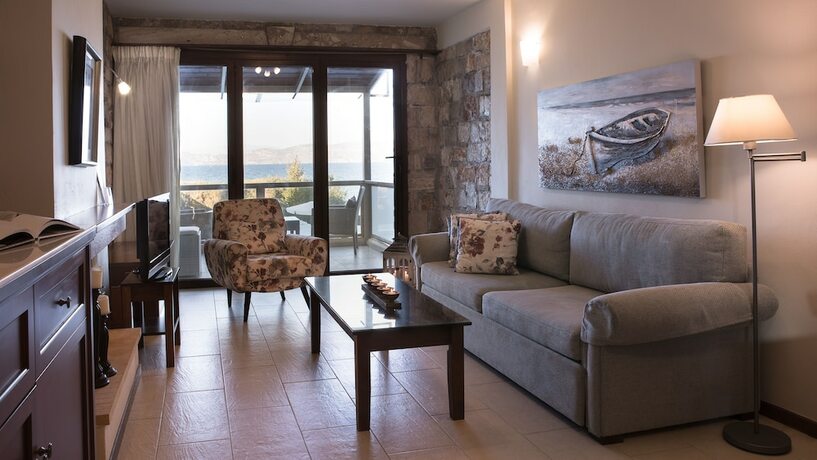 Imagen general del Hotel ENALIO Suites. Foto 6