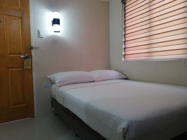 Imagen de la habitación del Hotel EON Centennial Express. Foto 8