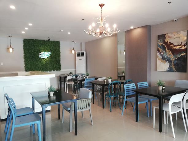 Imagen del bar/restaurante del Hotel EON Centennial Express. Foto 4