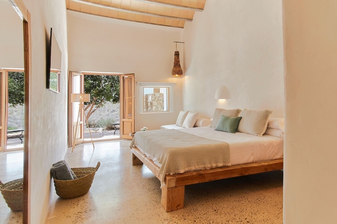 Imagen de la habitación del Hotel EQUILICU&Aacute;. Foto 2