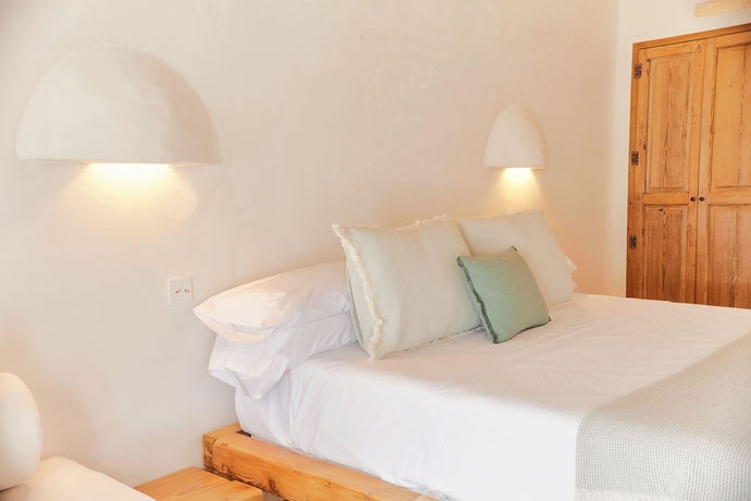 Imagen de la habitación del Hotel EQUILICU&Aacute;. Foto 3