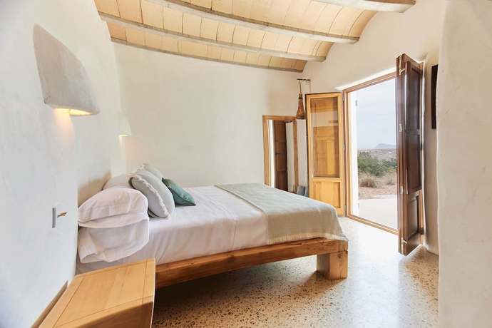 Imagen de la habitación del Hotel EQUILICU&Aacute;. Foto 11