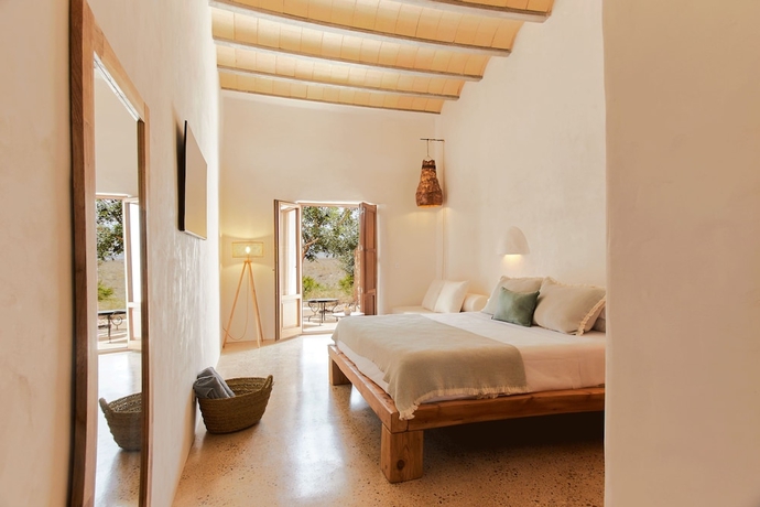 Imagen de la habitación del Hotel EQUILICU&Aacute;. Foto 15