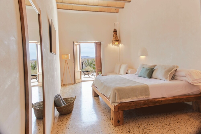 Imagen de la habitación del Hotel EQUILICU&Aacute;. Foto 16