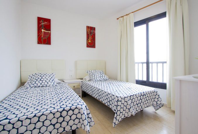 Imagen general del Hotel EREZA APARTAMENTOS SARA. Foto 2