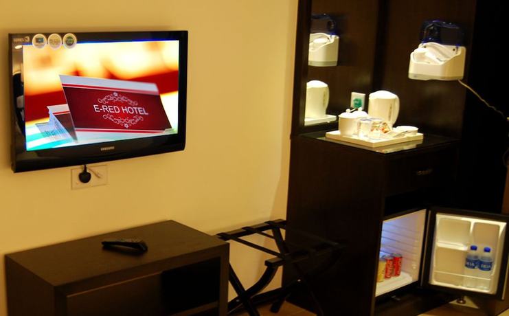 Imagen de la habitación del Hotel E-Red Bayu Mutiara. Foto 11