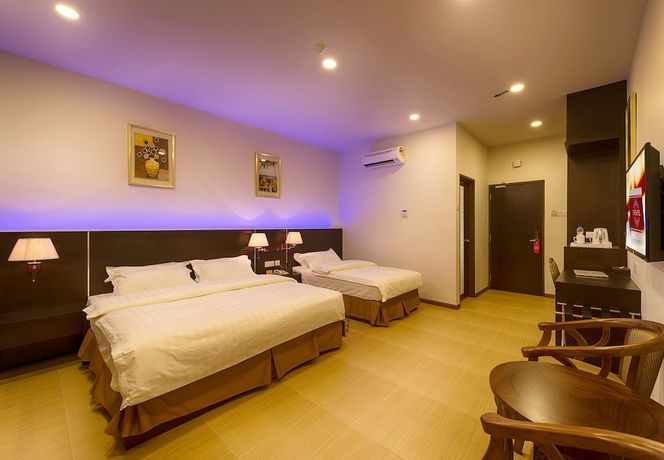 Imagen de la habitación del Hotel E-Red Cosmo. Foto 7