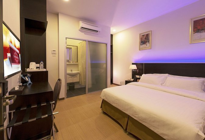 Imagen de la habitación del Hotel E-Red Cosmo. Foto 9