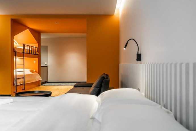 Imagen de la habitación del Hotel ESE. Foto 8