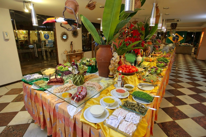 Imagen del bar/restaurante del Hotel ESMERALDA PRAIA. Foto 6