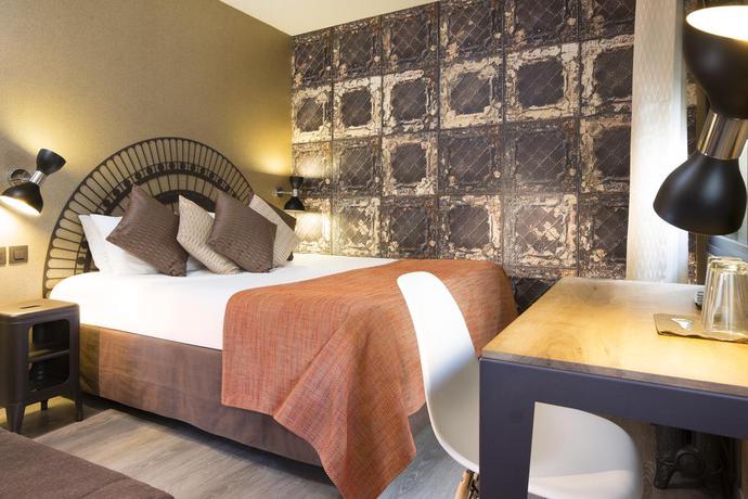 Imagen de la habitación del Hotel ESPACE CHAMPERRET. Foto 2