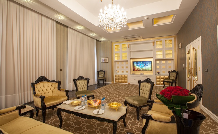 Imagen de la habitación del Hotel ESPINAS PALACE. Foto 5