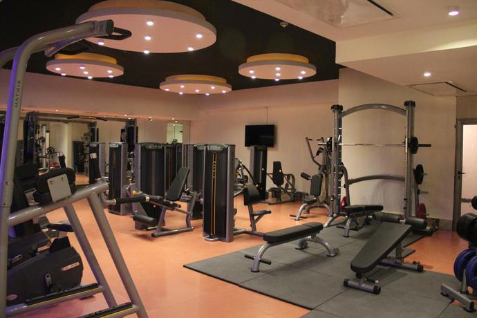 Imagen de los interiores del Hotel ESPINAS PALACE. Foto 20