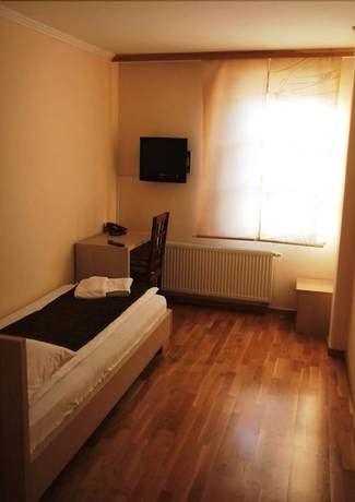 Imagen de la habitación del Hotel ETN. Foto 7
