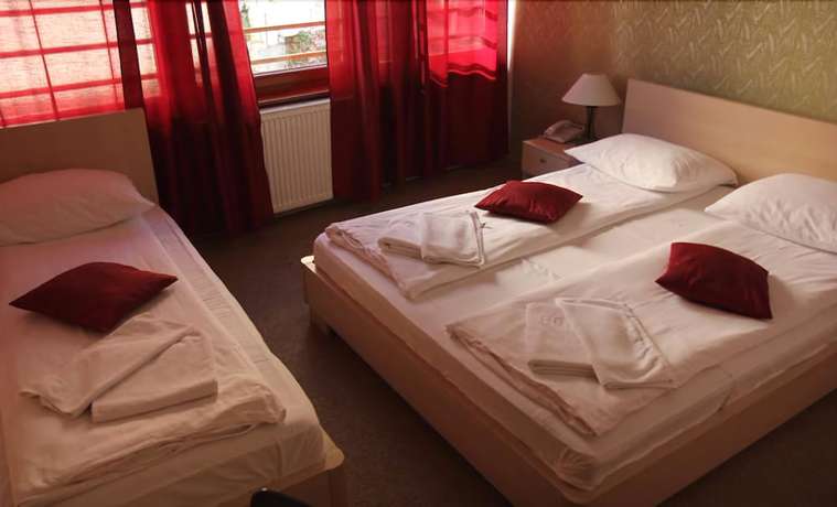Imagen de la habitación del Hotel ETN. Foto 12