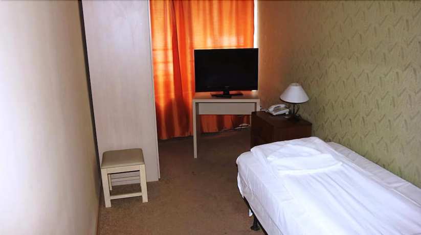 Imagen de la habitación del Hotel ETN. Foto 15