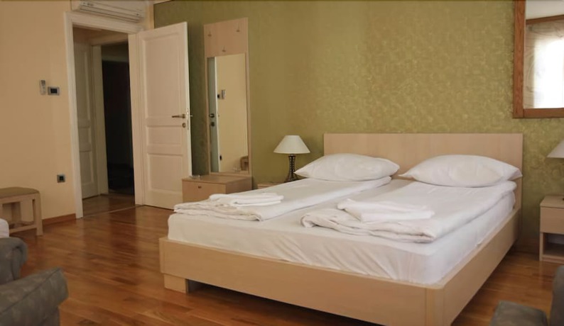 Imagen de la habitación del Hotel ETN. Foto 17