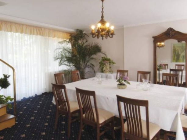 Imagen general del Hotel EUROAGENTUR HOTEL VANICEK. Foto 4