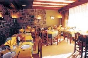 Imagen del bar/restaurante del Hotel EUROPA, Astún. Foto 17