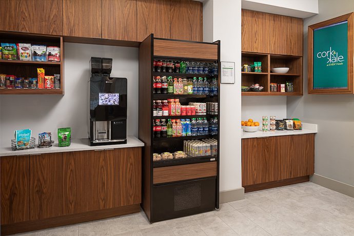 Imagen de los interiores del Hotel EVEN Alpharetta - Avalon Area, an IHG. Foto 16