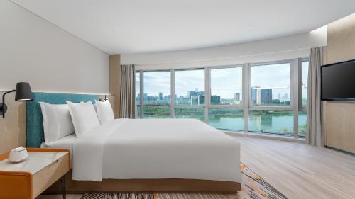Imagen de la habitación del Hotel EVEN Yinchuan Yuehai, an IHG. Foto 13