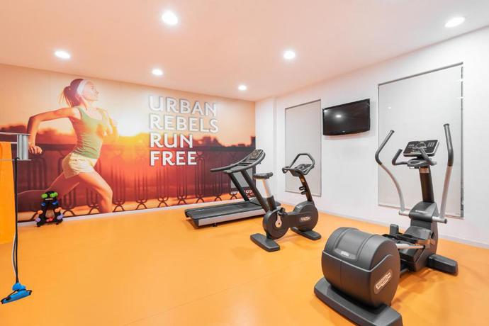 Imagen de los interiores del Hotel EXE Coru&ntilde;a. Foto 13