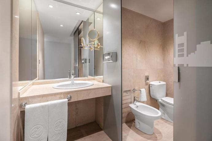 Imagen de la habitación del Hotel EXE Coru&ntilde;a. Foto 3