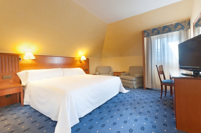 Imagen de la habitación del Hotel EXE Coruña. Foto 7