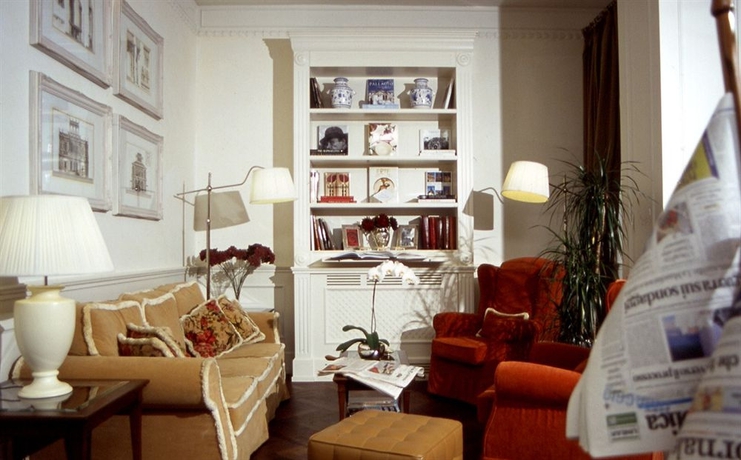 Imagen de los interiores del Hotel EXECUTIVE FLORENCE. Foto 11