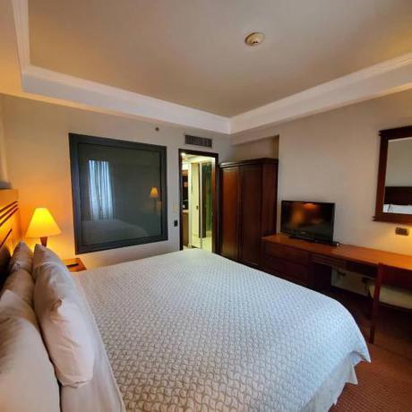 Imagen de la habitación del Hotel EXECUTIVE SUITES VALENCIA. Foto 20