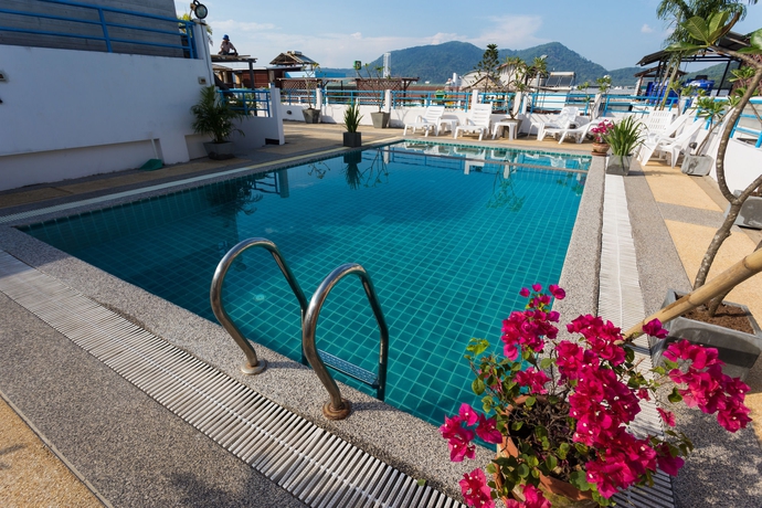 Imagen de la piscina del Hotel EX-IT Inn. Foto 11