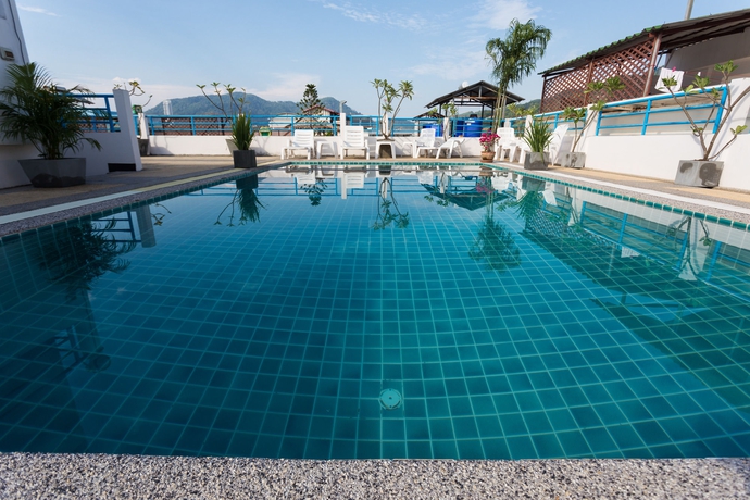 Imagen de la piscina del Hotel EX-IT Inn. Foto 12