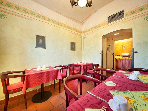 Imagen del bar/restaurante del Hotel Ea Jelení Dvůr Prague Castle. Foto 3