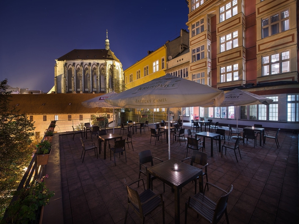 Imagen de los exteriores del Hotel Ea Juliš. Foto 8