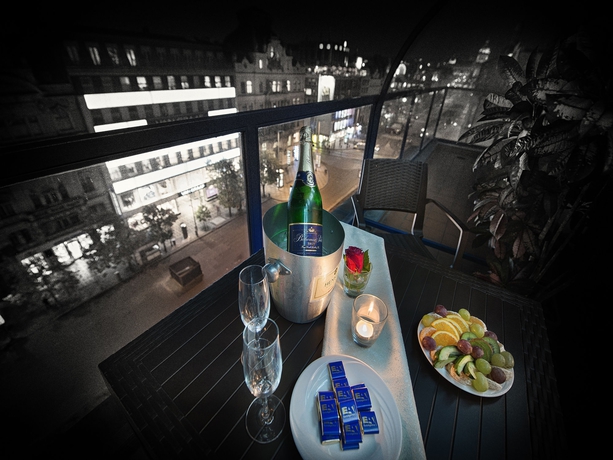 Imagen de los exteriores del Hotel Ea Juliš. Foto 9