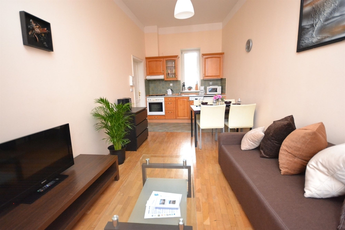 Imagen de los interiores del Hotel Ea Melantrich. Foto 16