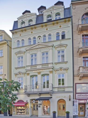 Imagen general del Hotel Ea Mozart. Foto 5