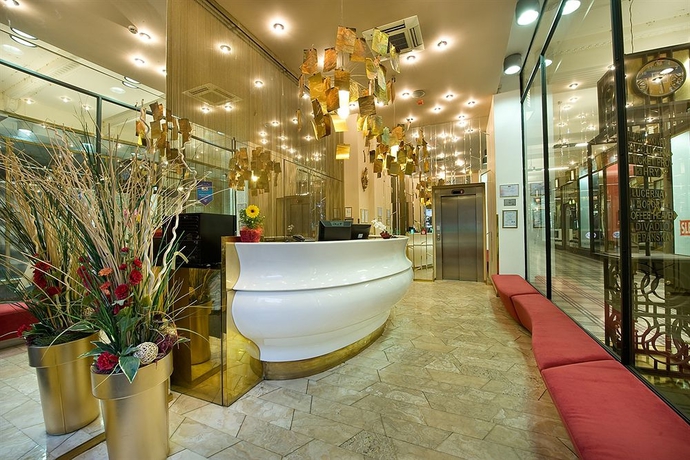 Imagen de los interiores del Hotel Ea Rokoko. Foto 14