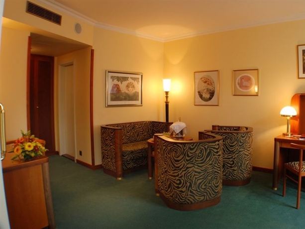 Imagen general del Hotel Ea Royal Esprit. Foto 16