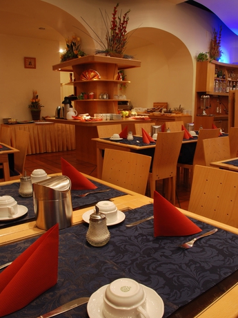 Imagen del bar/restaurante del Hotel Ea Tosca. Foto 6