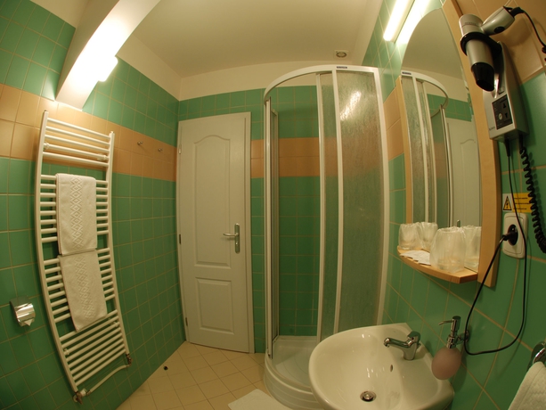 Imagen de la habitación del Hotel Ea Tosca. Foto 11