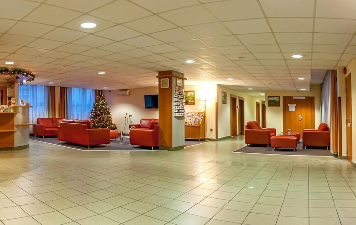 Imagen de los interiores del Hotel &Eacute;ben. Foto 18