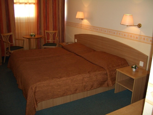 Imagen de la habitación del Hotel &Eacute;ben. Foto 12