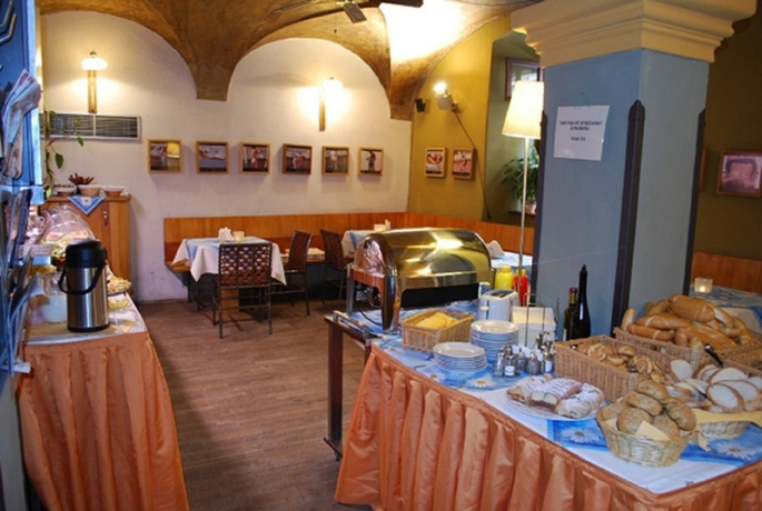 Imagen del bar/restaurante del Hotel Élite Prague. Foto 7